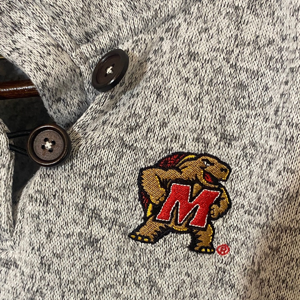 University of Maryland Terrapins M Gray Sweatshirt  front w embr Terrapin